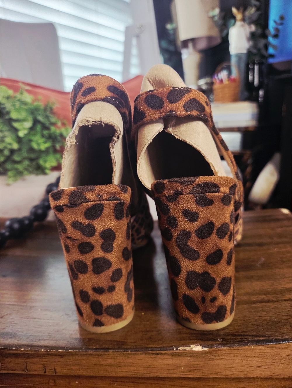 TRARY Leopard Chunky Heel Sandals - Picture 5 of 7
